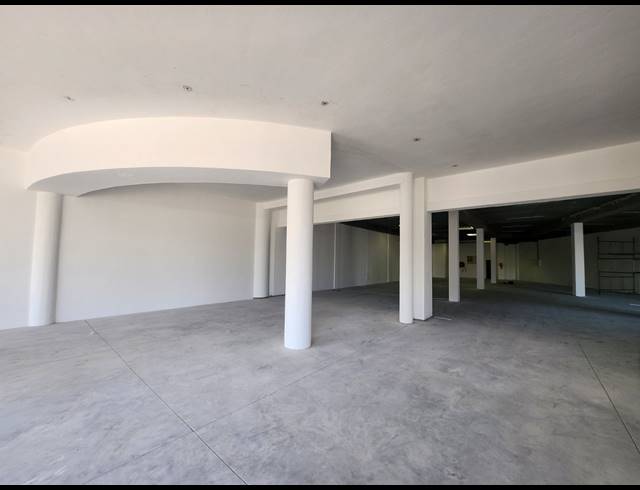 429M² OFFICE TO LET IN HALFWAY HOUSE